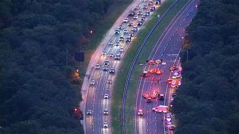  (CBSNewYork) -- Police are looking for the occupants of a stolen car and a second vehicle that were. . Accident today on southern state parkway